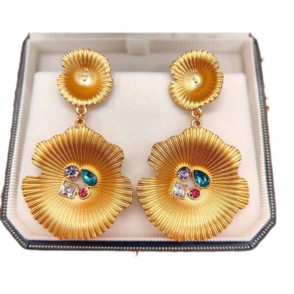 French Heavywork Gold-Plated Earrings – Textured Engraved Pattern with Rhinestone Inlay Vintage Fashion Design